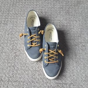 Sperry Sneakers